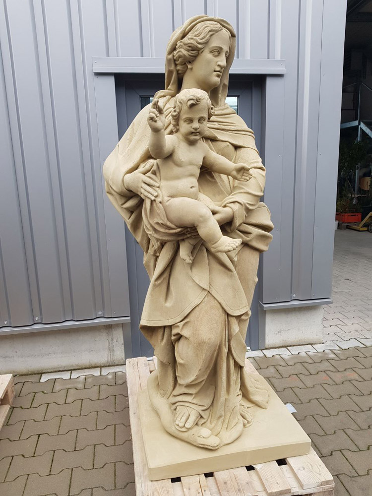 Maria mit Kind Endzustand